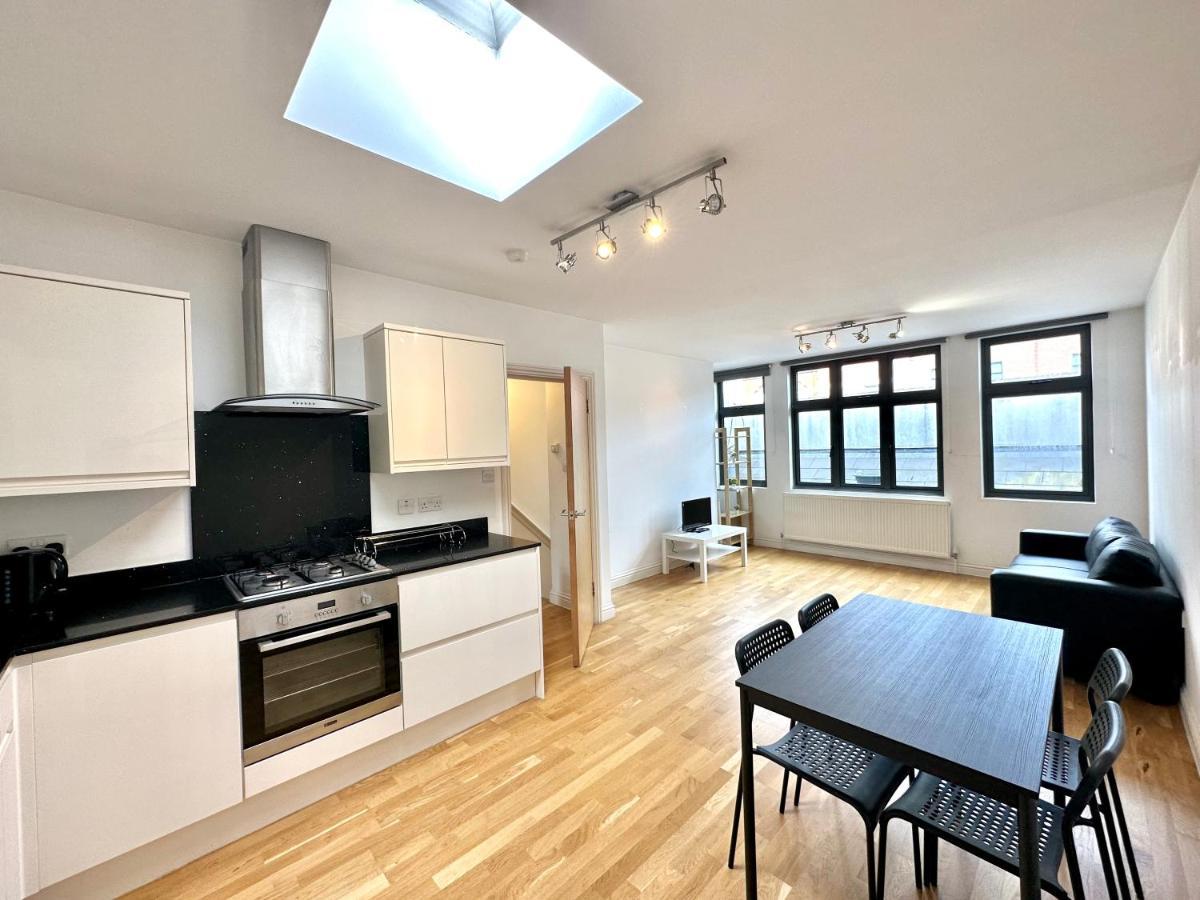 137 Guest House Camden Town Лондон Екстериор снимка