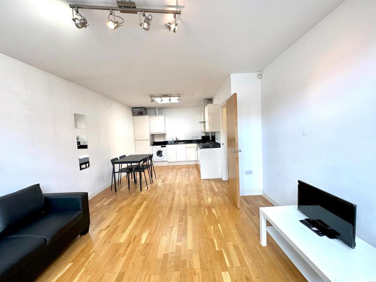 137 Guest House Camden Town Лондон Екстериор снимка